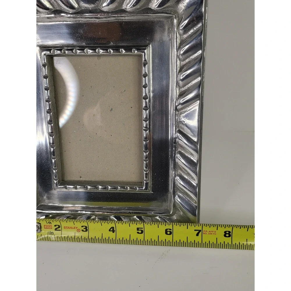 Vintage Silver Tone Metal Ribbed Pleated Picture Frame Beaded Trim 4x6 Tabletop